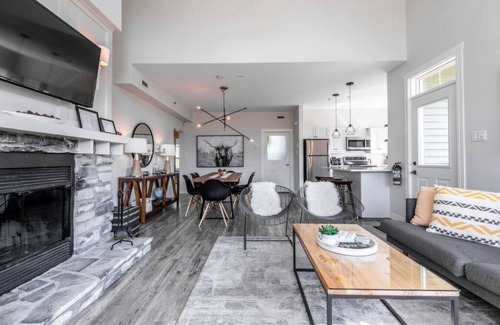 Tremblant-Les-Eaux Apartment | Tremblant Prestige - LES EAUX 227-3