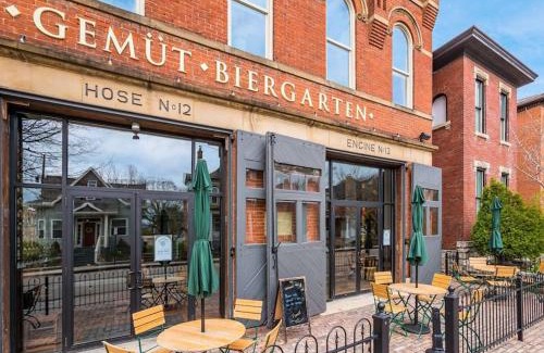 Downtown Columbus Apartment | Trendy Loft Escape with Pool Table Bring Your Pets