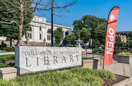 Downtown Columbus Apartment | Trendy Loft Escape with Pool Table Bring Your Pets