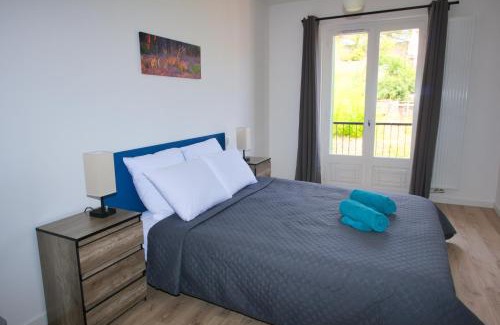 Prats-de-Mollo-la-Preste Apartment | Tres Vents del Roser - grand appartement