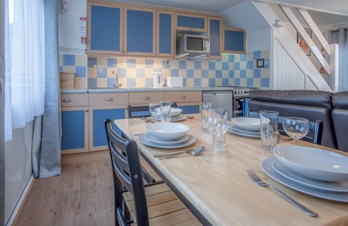 Pembroke Ski Chalet | Trewent Park - 2 Bed - Freshwater East