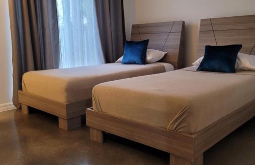 Hialeah Apartment | triangle suite III