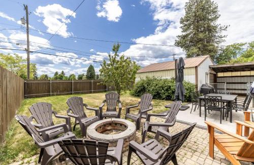 Coeur d'Alene House | Tribe and Vibe In Downtown CDA Modern Comfort And Fun For You And Your Crew, Just Steps From Downtown