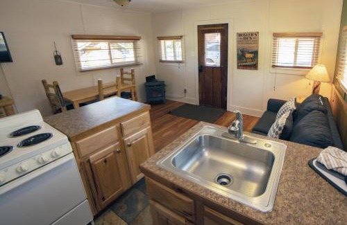 Estes Park House | Triple R Cottages- 2 cabin