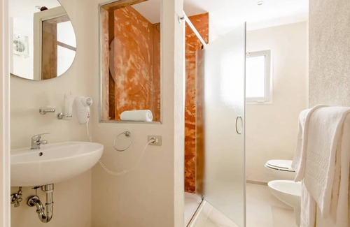 Tuglie Bed & Breakfast | Triple room Nine Crosses