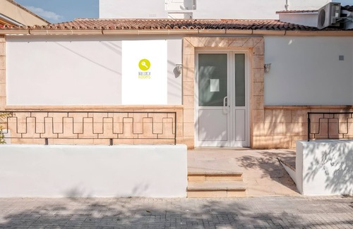 Can Pastilla Apartment | Triple room Nº4 with Shared Terrace, Wi-Fi and Air Conditioning