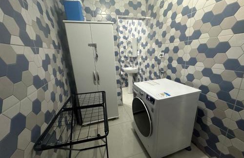 Umuarama Apartment | TRIPLEX piscina churrasqueira lava e seca Wi-Fi e 2 TVs em Condomínio com 90m2 no centro de Ubatuba