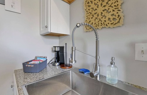 Franklin Park Apartment | Trolley District Treasure 1 BR Apt!