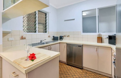 Rapid Creek House | Tropical 2BR Darwin Oasis