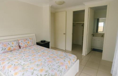 Kelso House | Tropical 4 Bedroom, 2 Bathroom, Pool Home