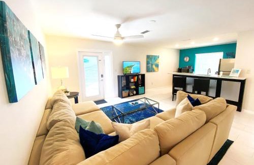 River Pointe House | Tropical and Tranquil Bradenton Hideaway