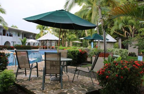 Damas Apartment | Tropical Bliss Pool Wi-Fi BBQ Near Quepos Manuel Antonio