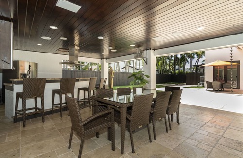 Cutler Bay Villa | Tropical deluxe villa- weekly and monthly discounts available!.