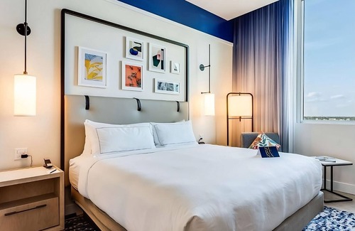 Ojus Hotel | Tropical Paradise Retreat! Pet-friendly Property, Rooftop Swimming Pool!