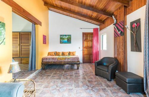 Barrio Las Parcelas Apartment | Tropical Paradise Sapacious 1 Bed Cabina AC and Pool