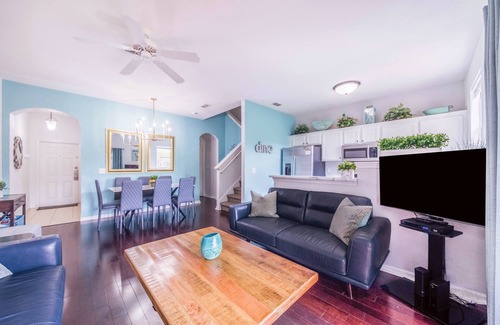 Regal Palms House | TROPICAL RESORT! Lazy River Water Slide +more! 4 BED/3 BATH