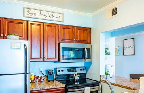 Rocky Point Condo | Tropical Serenity-Water View, Heated Pool Tiki Bar