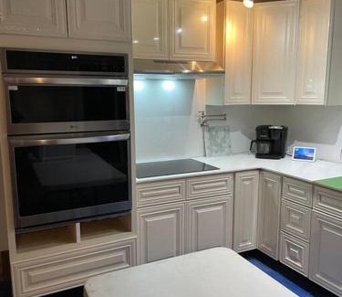 New Port Richey Apartment | Tropical Suite on Treasure Island’s Bayou NPR