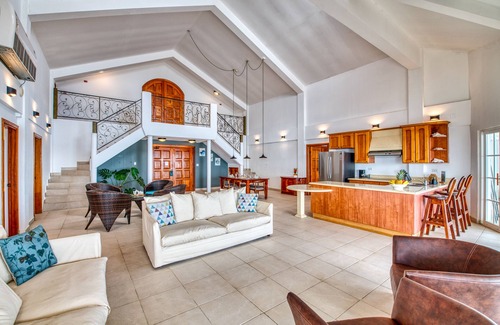 Bocas del Toro Hotel | Tropical Suites Hotel