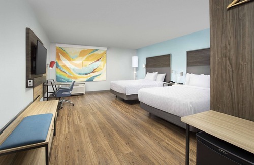 Burton Hotel | Tru by Hilton Beaufort, SC