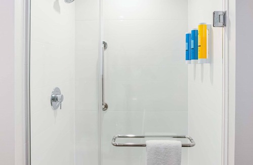 Clarksville Hotel | Tru by Hilton Clarksville, TN