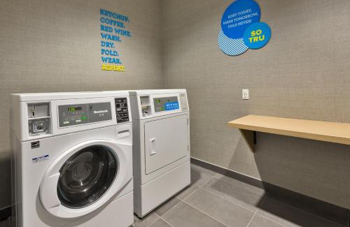 Comstock Park Hotel | Tru By Hilton Comstock Park Grand Rapids, MI