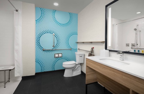 Cape Fear Hotel | Tru by Hilton Fayetteville I-95, NC