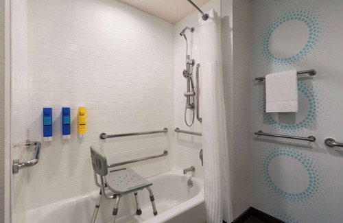 Lodi Hotel | Tru By Hilton Lodi