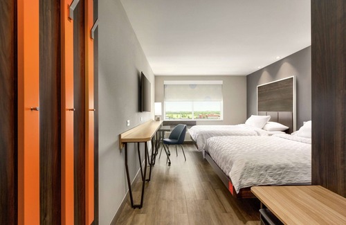 Greenwich Hotel | Tru by Hilton Wichita Northeast