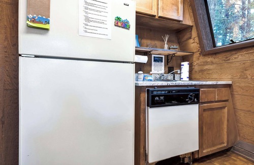 Truckee Cabin | Truckee Cabin Getaway – Sleeps 6