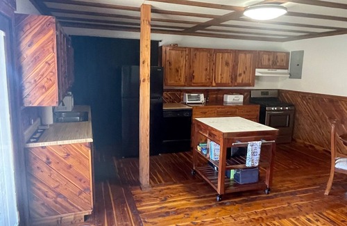 Baxter Cabin | True Fisherman's Cabin on Private Lake