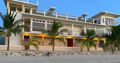 Trujillo Apartment | Trujillo Airport Beach Suites