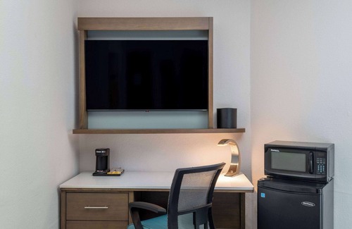 Tallahassee Hotel | TRYP by Wyndham Tallahassee North I-10 Capital Circle