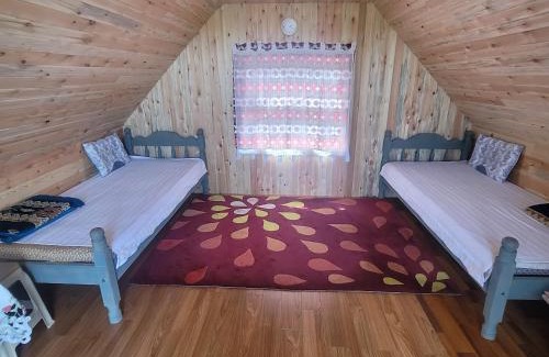Hatgal House | Tsaatan - Small house by the lake