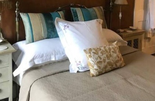 Caerhays Bed & Breakfast | Tubbs Mill House