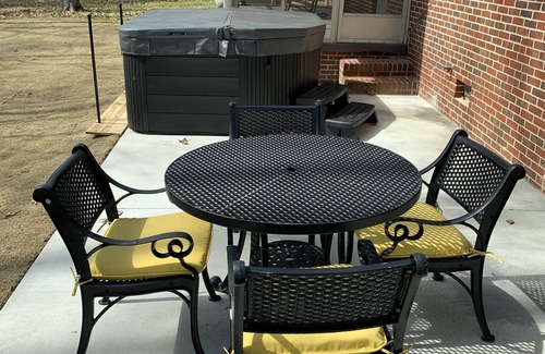 Cedar Bluff House | Tucked Away on Weiss Lake