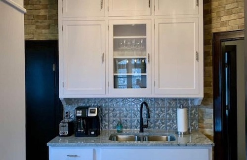 St. Charles Apartment | Tudor house stay-In Town Location!