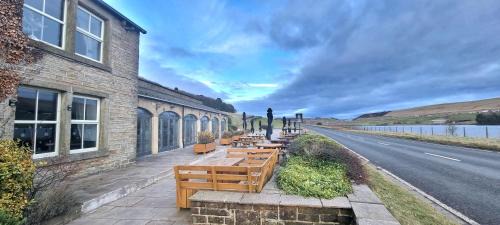 Sowerby Bridge Hotel | Turnpike by Maya Hotel & Restaurant