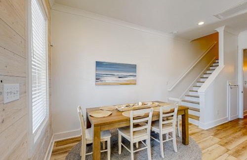 Orange Beach House | Turquoise Turtle