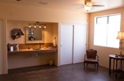 Indio Hills Bed & Breakfast | Turtle Back Mesa Bed & Breakfast