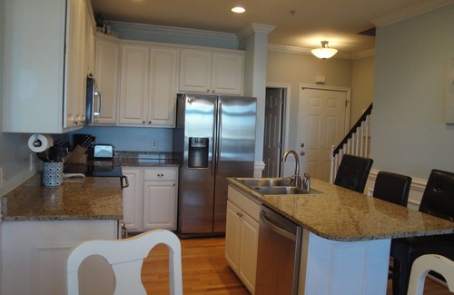 Sunset Point House | Turtle Bay 15 - Riverfront - Dock & Pool