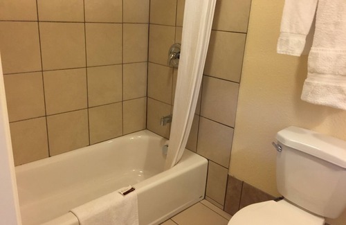 Benton Tract Hotel | Turtle Bay Lodge