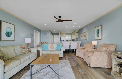 Isle of Palms Villa | Turtle Cove|Oceanfront|Step off Screen Porch Onto the Beach|Renovated|New Listing|Spacious Screen.