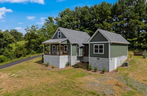 Hayesville House | TurtleKnob-3 Bedroom option