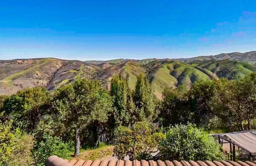 Carmel Valley House | Tuscan-style Retreat In The Country With 360 Views