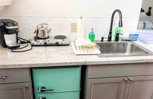 Twain Harte Apartment | Twain Harte Lake retreat w/summer lake access, walk to town, close to skiing