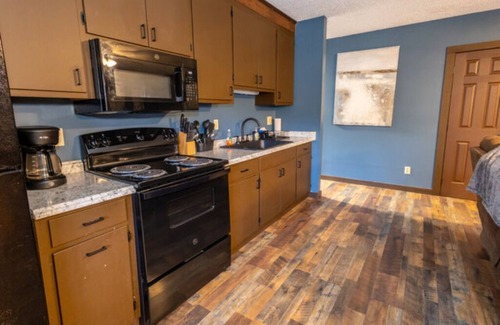 Springmaid Mountain Cabin | Twin Falls Cabin Top & Bottom Combined