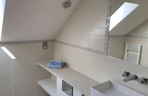 Tewitfield House | Twin Lakes Country Club is a development of stunning lakeside lodges