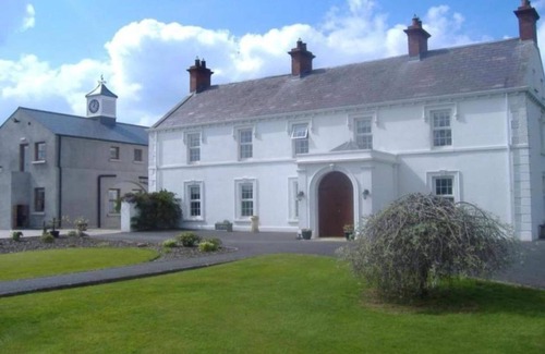 Craigavon Cottage | Twin Room Ensuite Near Hillsborough Palaces