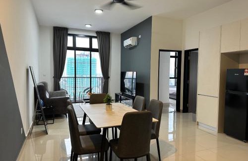 Central District Apartment | Twin Tower 3BR 6Pax 2min walk to Ciq by Hauz Cinta